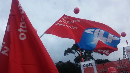 Il 18 giugno mobilitazione nazionale comparto sicurezza e difesa Napoletano (Silp Cgil Ravenna): “Denunciamo la grave carenza di organici di Polizia, che in provincia di Ravenna, ha raggiunto la diminuzione del 10% rispetto agli organici già carenti di 10